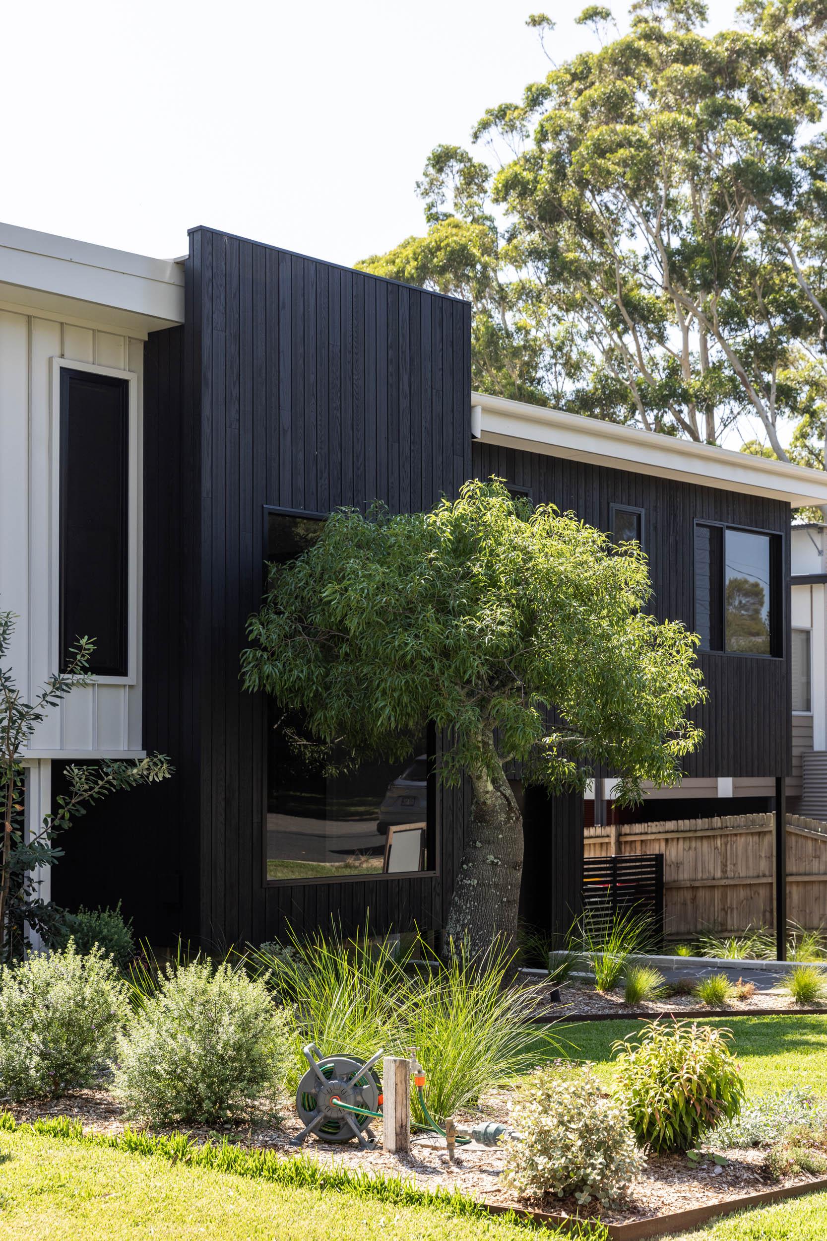Mollymook Beach House - Interior Designers Kristie Rumble and Brooke Acton