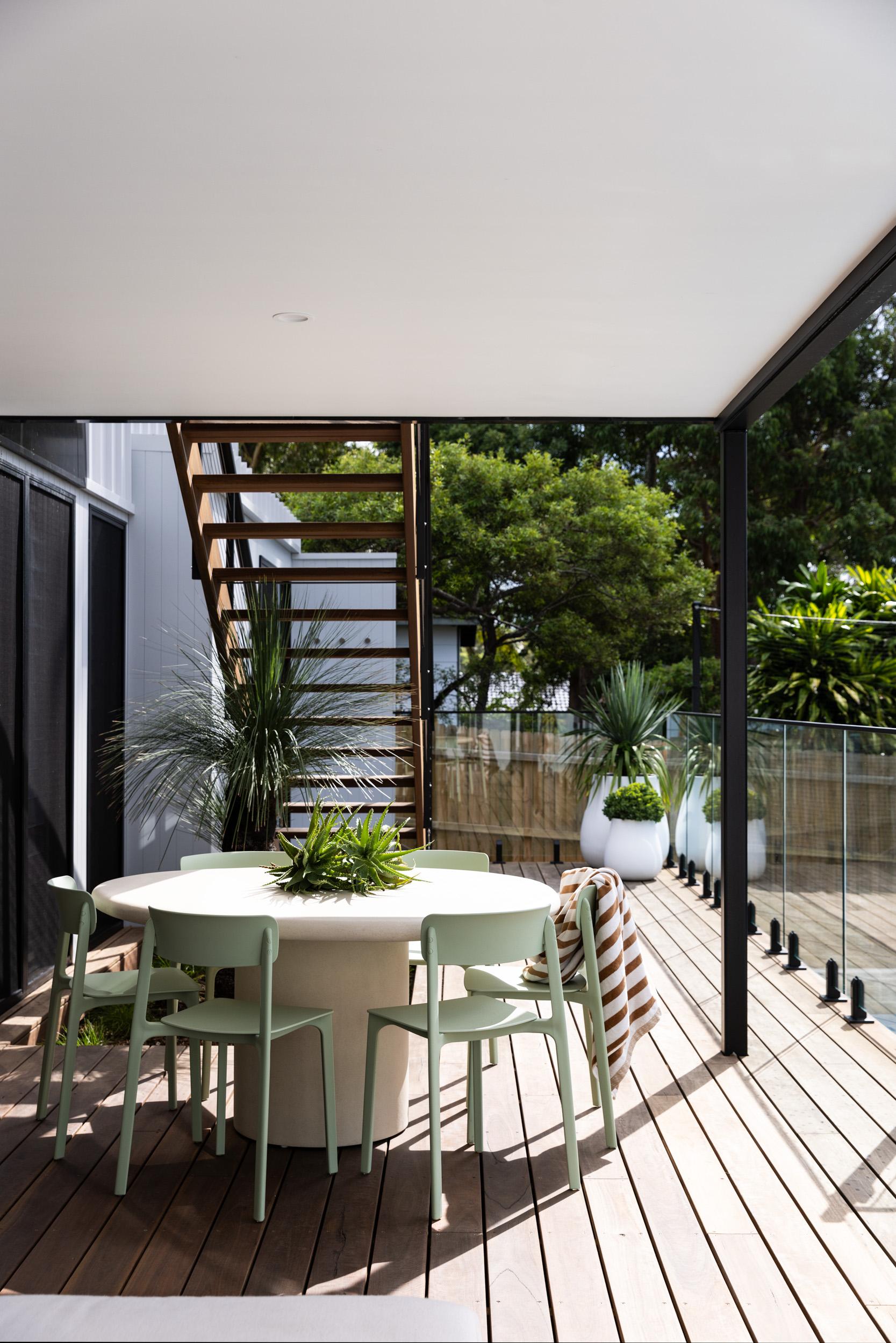 Mollymook Beach House - Interior Designers Kristie Rumble and Brooke Acton